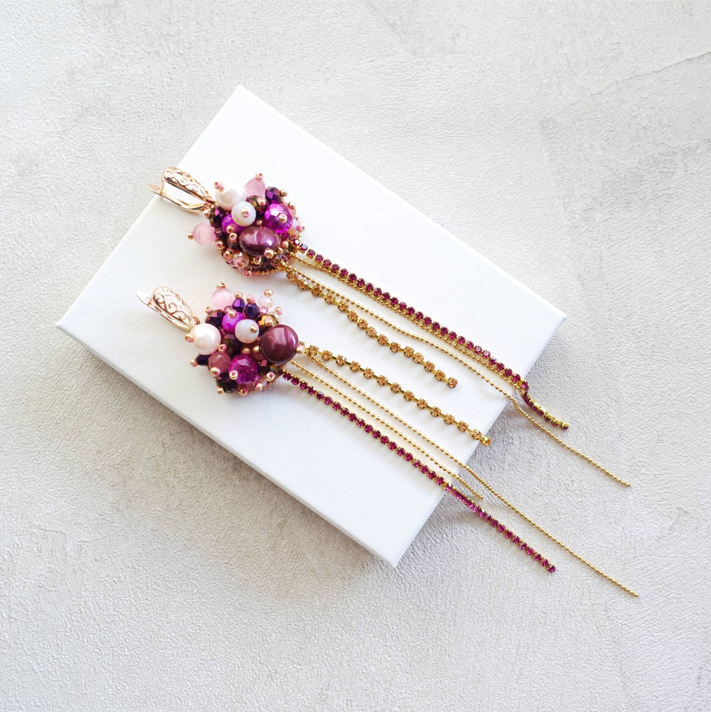 Long pink fuchsia earrings with pearls and fringes 07 Berry