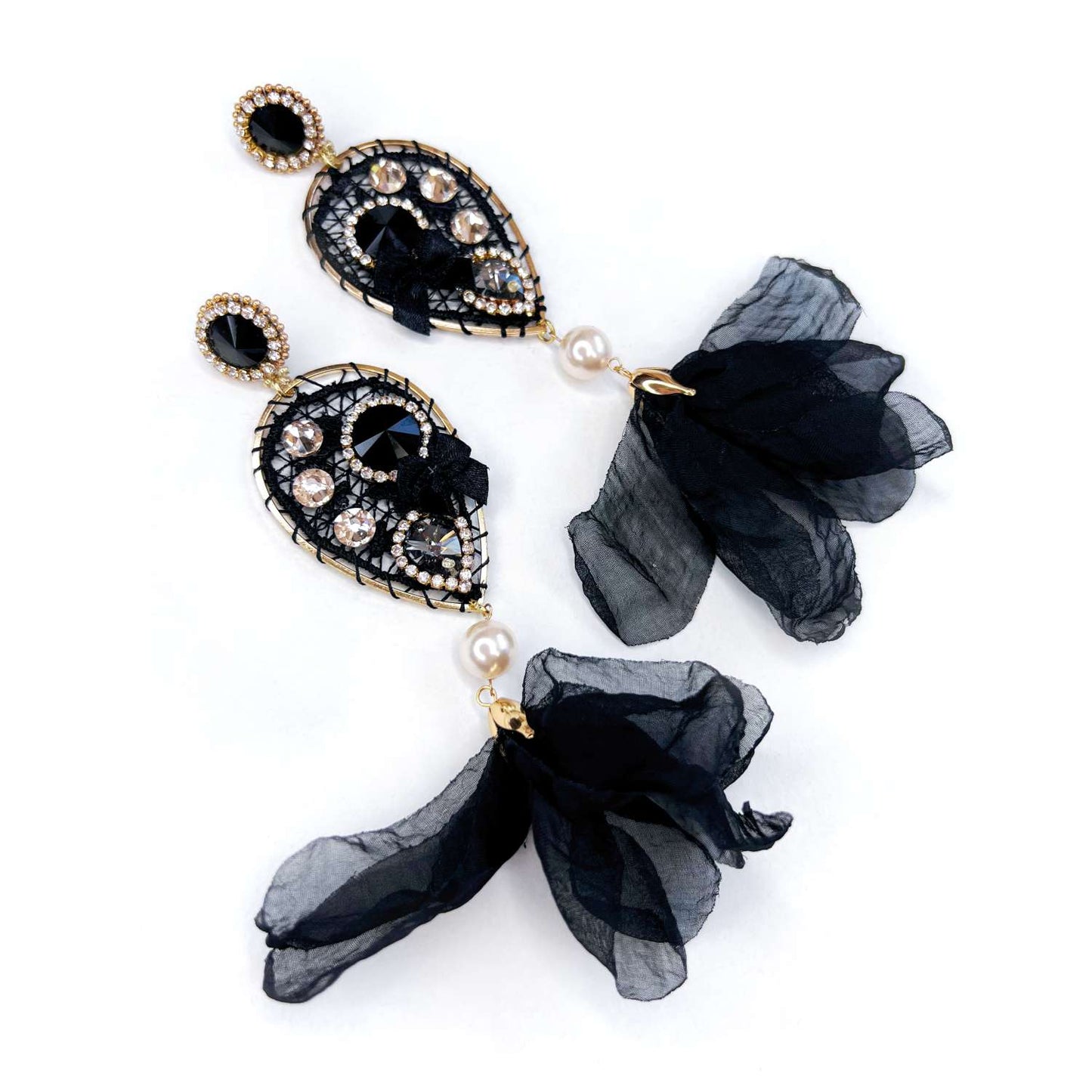 Black earrings on lace with flowers 501 Blacki IV dream catchers
