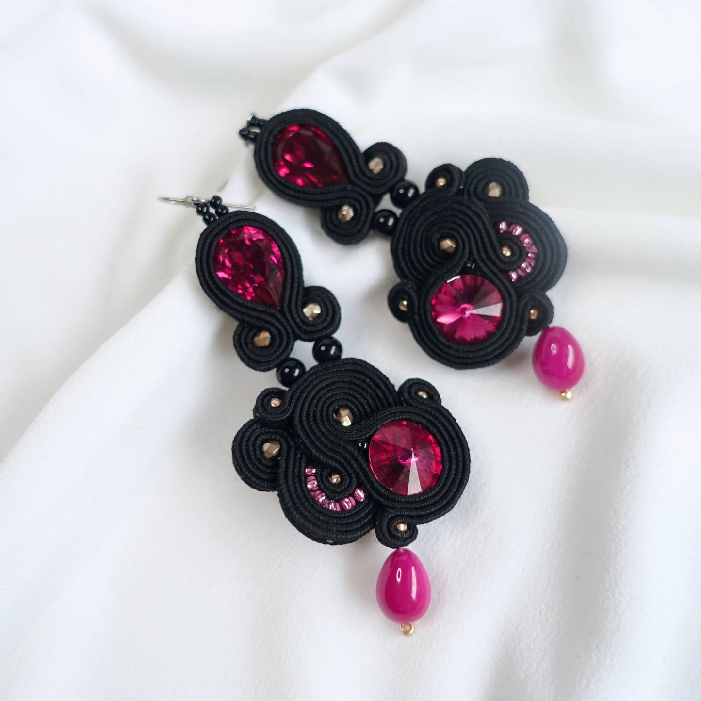 Black and pink soutache earrings with crystals 30 BlackRossy