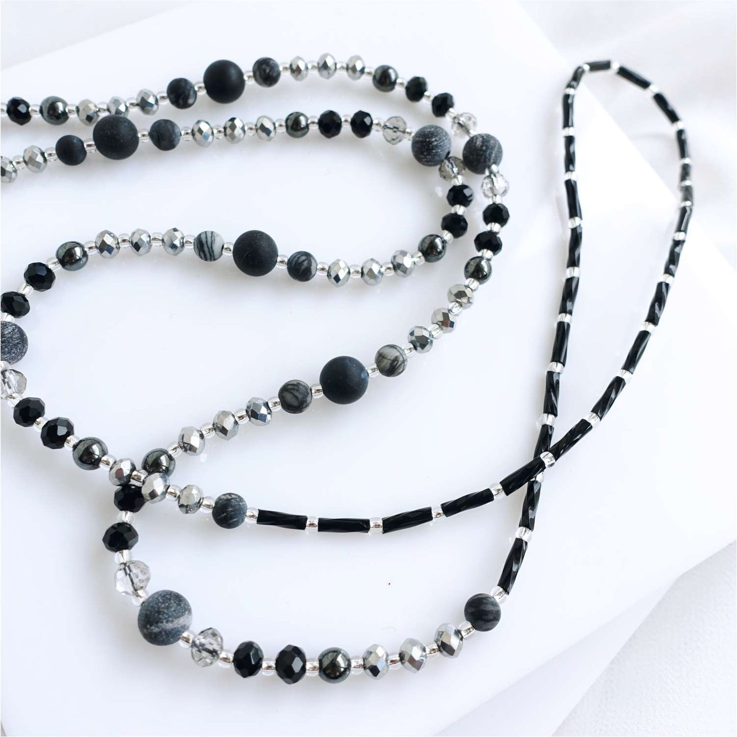 Black and silver glasses chain jasper, hematite and indian agate, BlacHematite EGC509