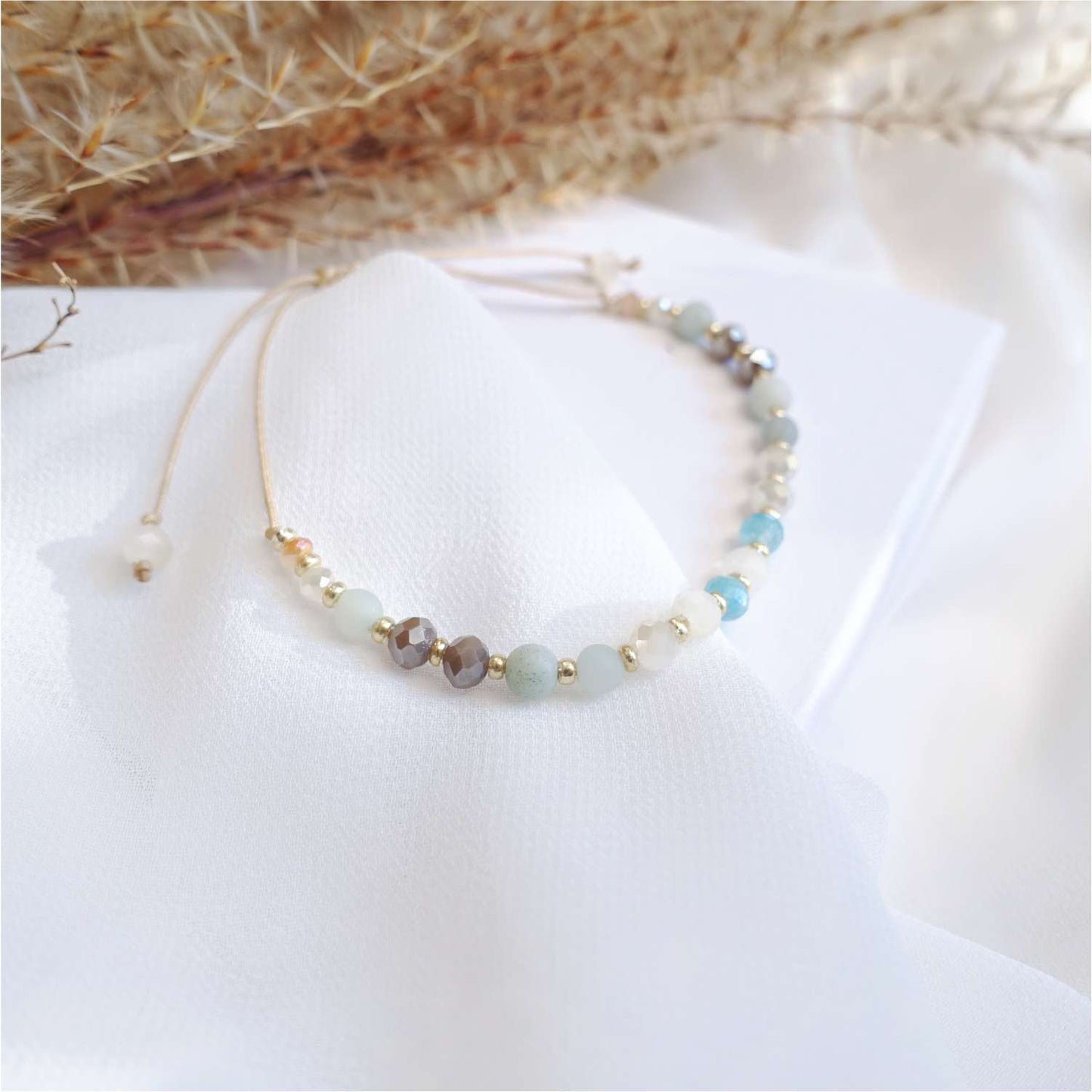 String bracelet with natural stones jade amazonite, TD92301