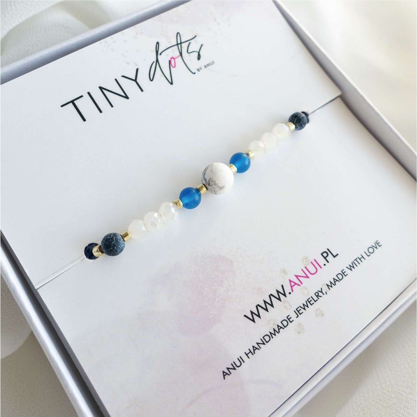Blue string bracelet with natural stones agate howlite TD9260