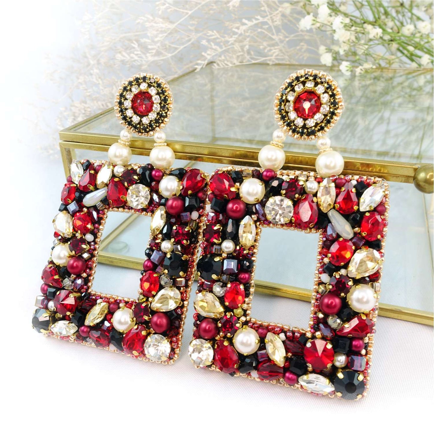 Red and black rectangular earrings with crystals 609 Donna