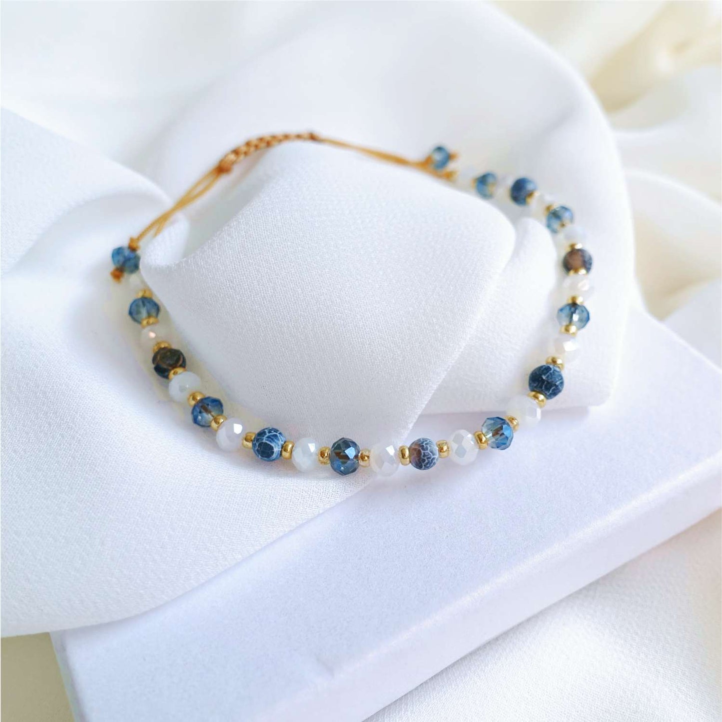 Pulsera azul con piedras naturales ágata sodalita TD9262