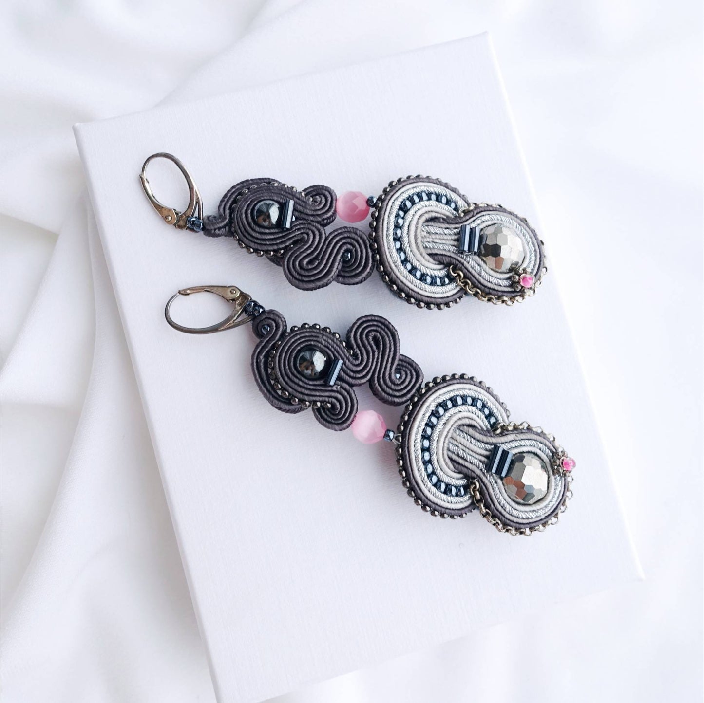 Gray-pink soutache earrings 115 SilverPink