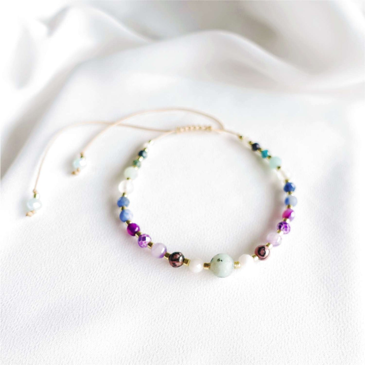 Relationship healing bracelet, a strengthening talisman after a breakup with natural stones TD9500