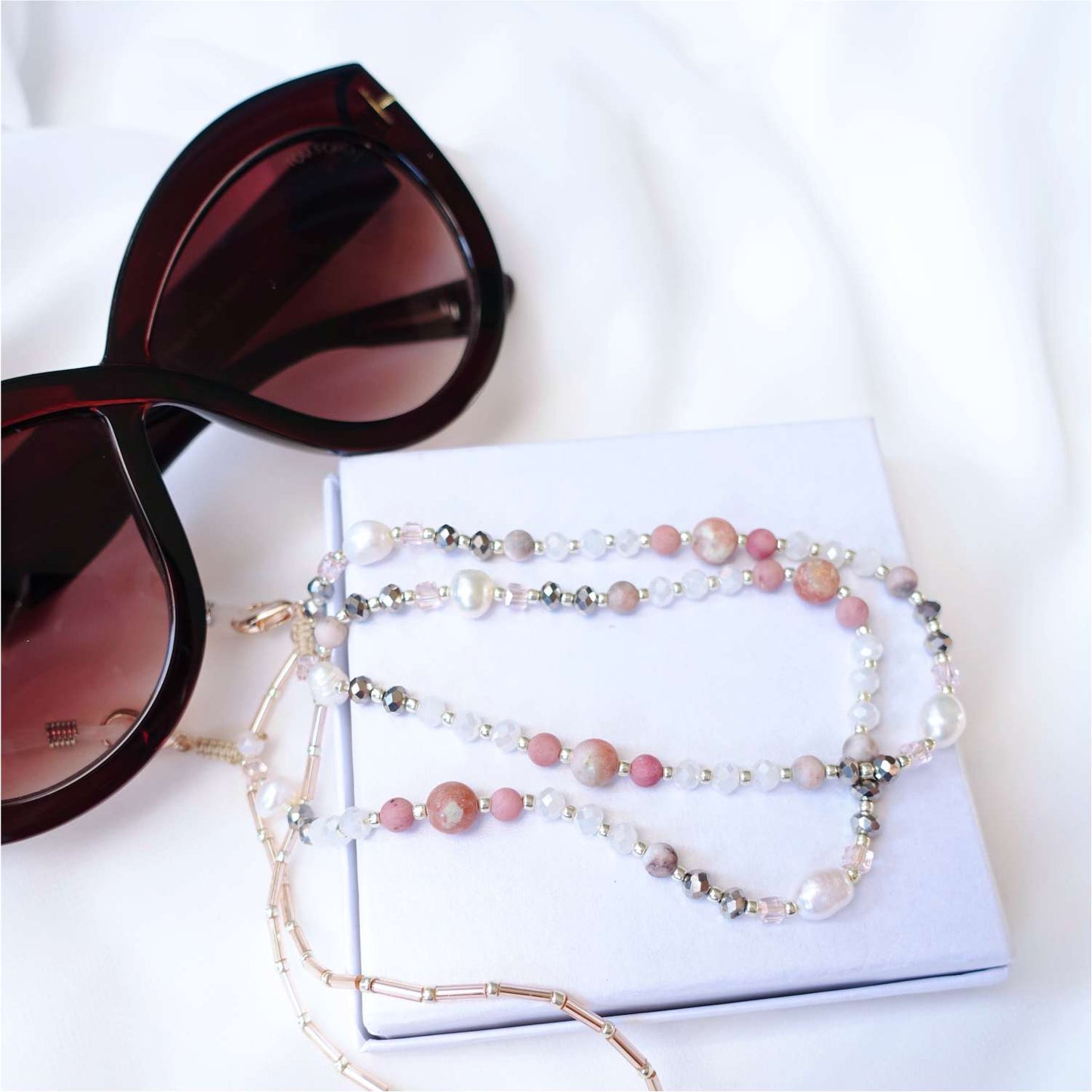 Pink glasses chain with natural stones rhodonite, jade, agate, LadyPink EGC517