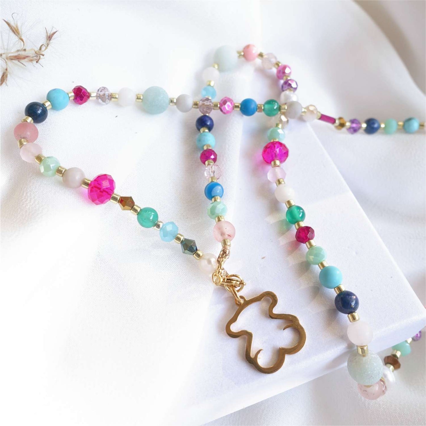 Colorful necklace with natural stones TD2020