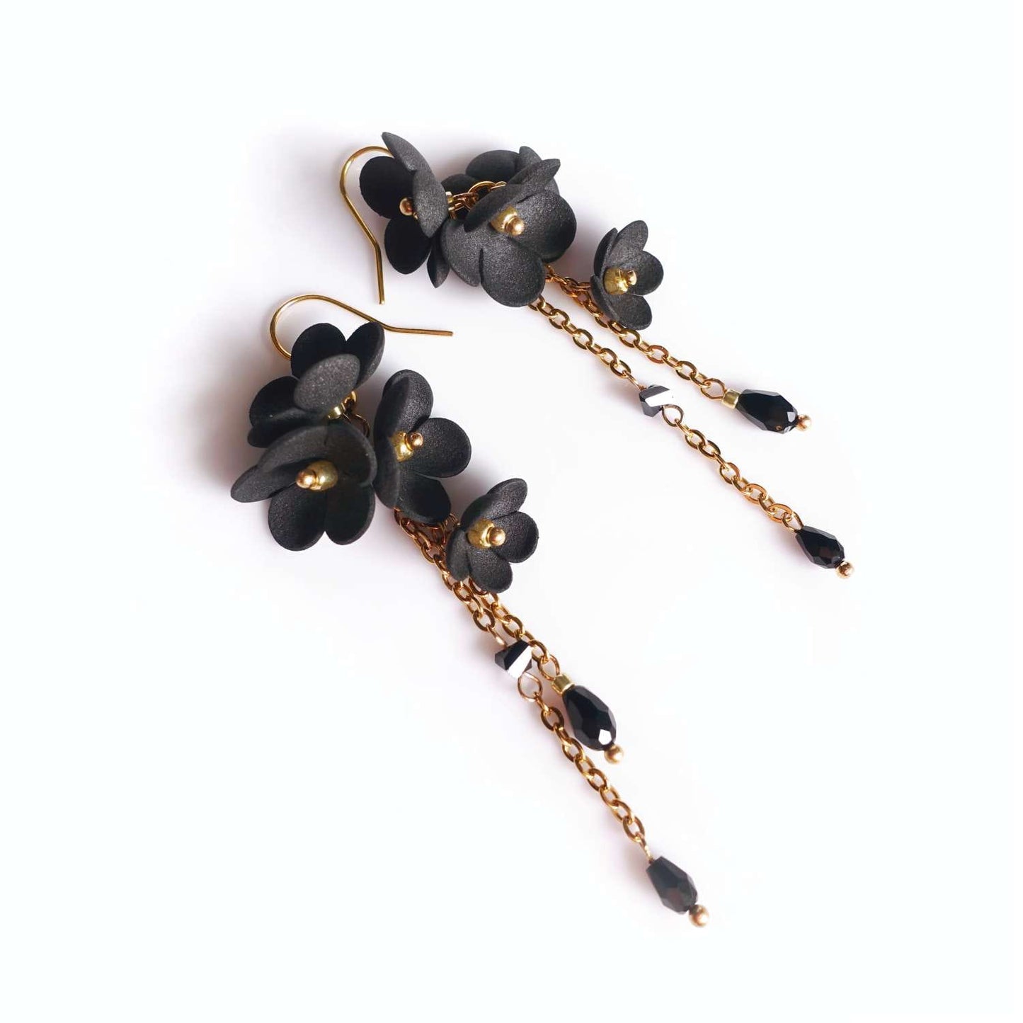 Black Daisy DK850 Flower Earrings on Gold Chain