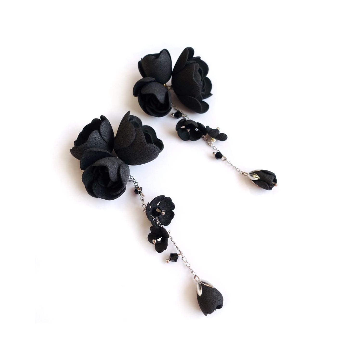 Black flower earrings on a silver chain 855 Black Silver Gardenia