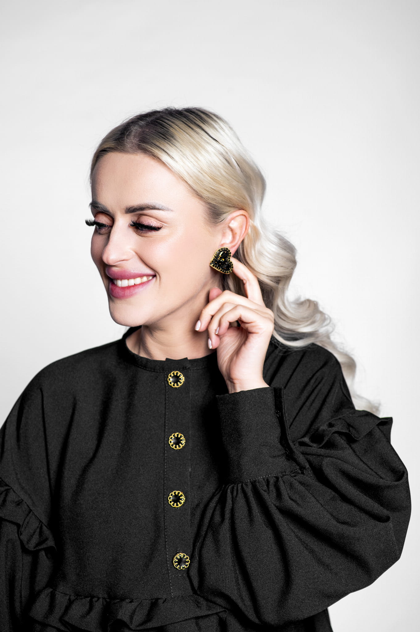 Black heart earrings with crystals 442 Fiona Black Heart