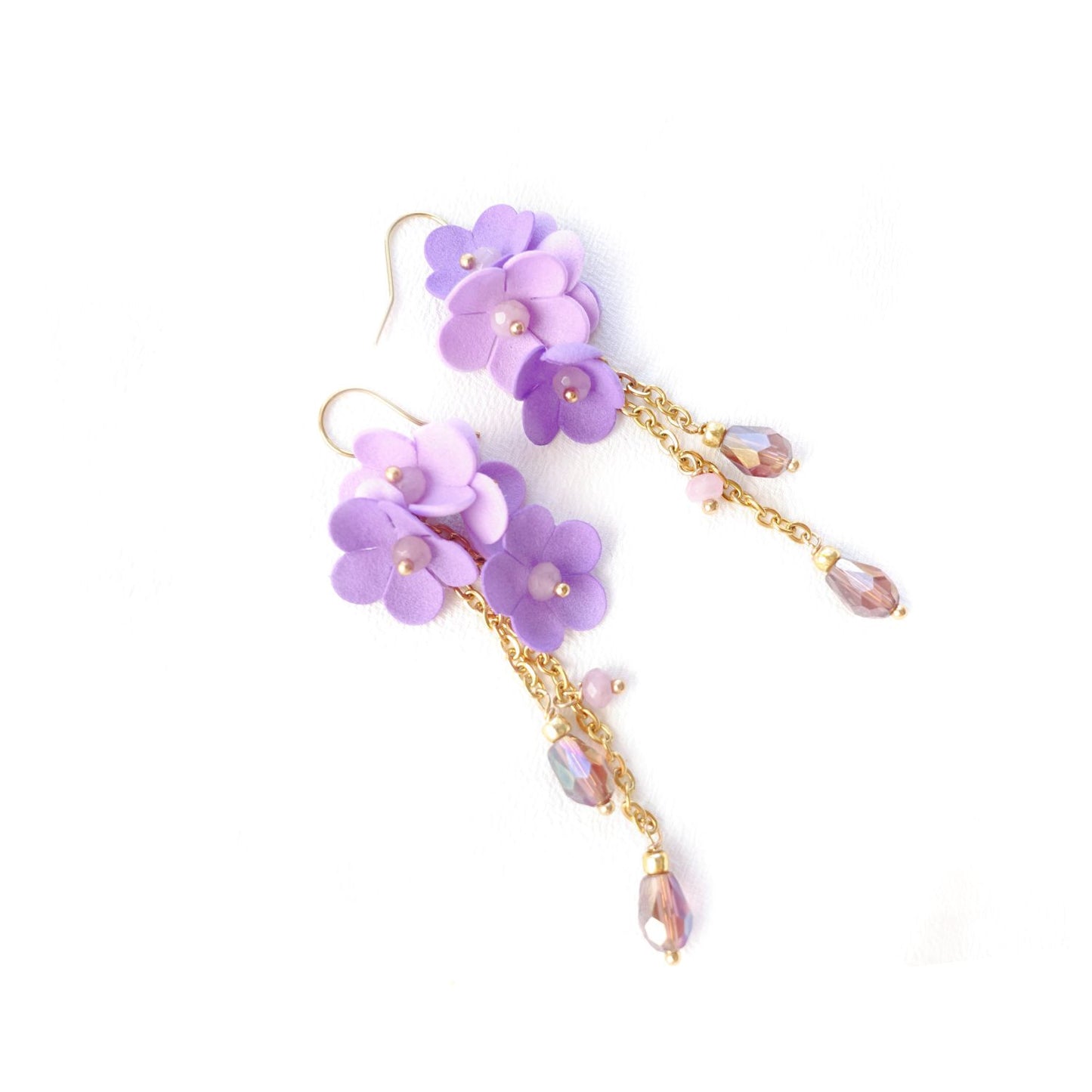 Purple flower earrings on a gold chain - 850 Lilac Daisy 850