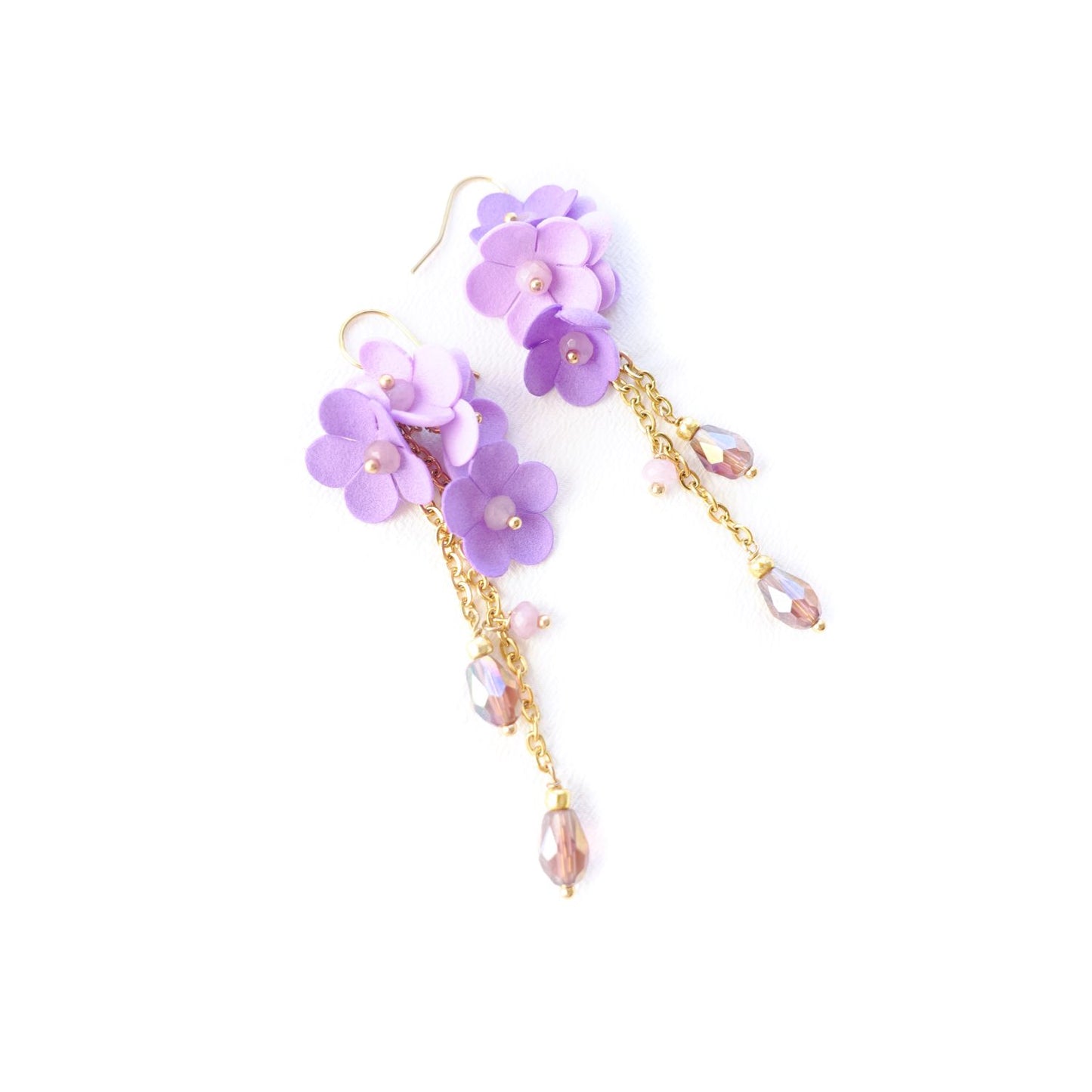 Purple flower earrings on a gold chain - 850 Lilac Daisy 850