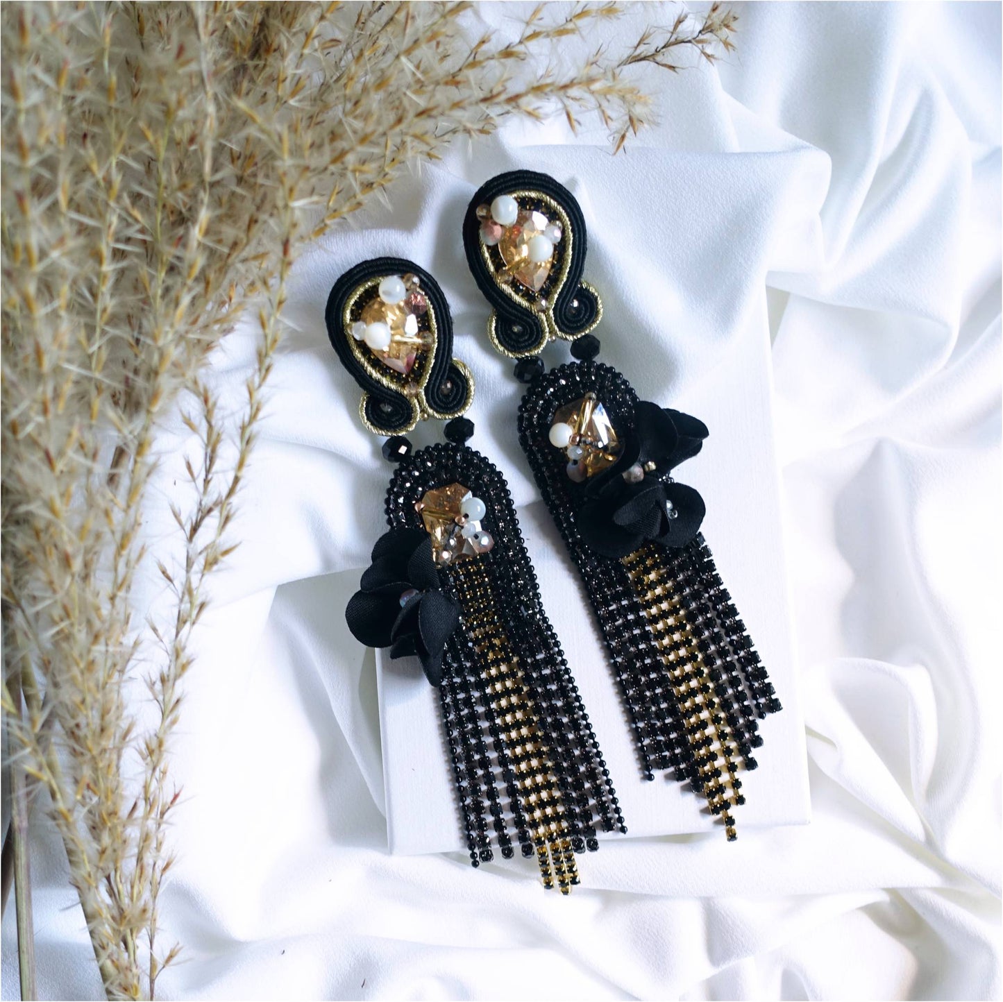 Black gold earrings zircon ribbon black flowers, 401 Queen