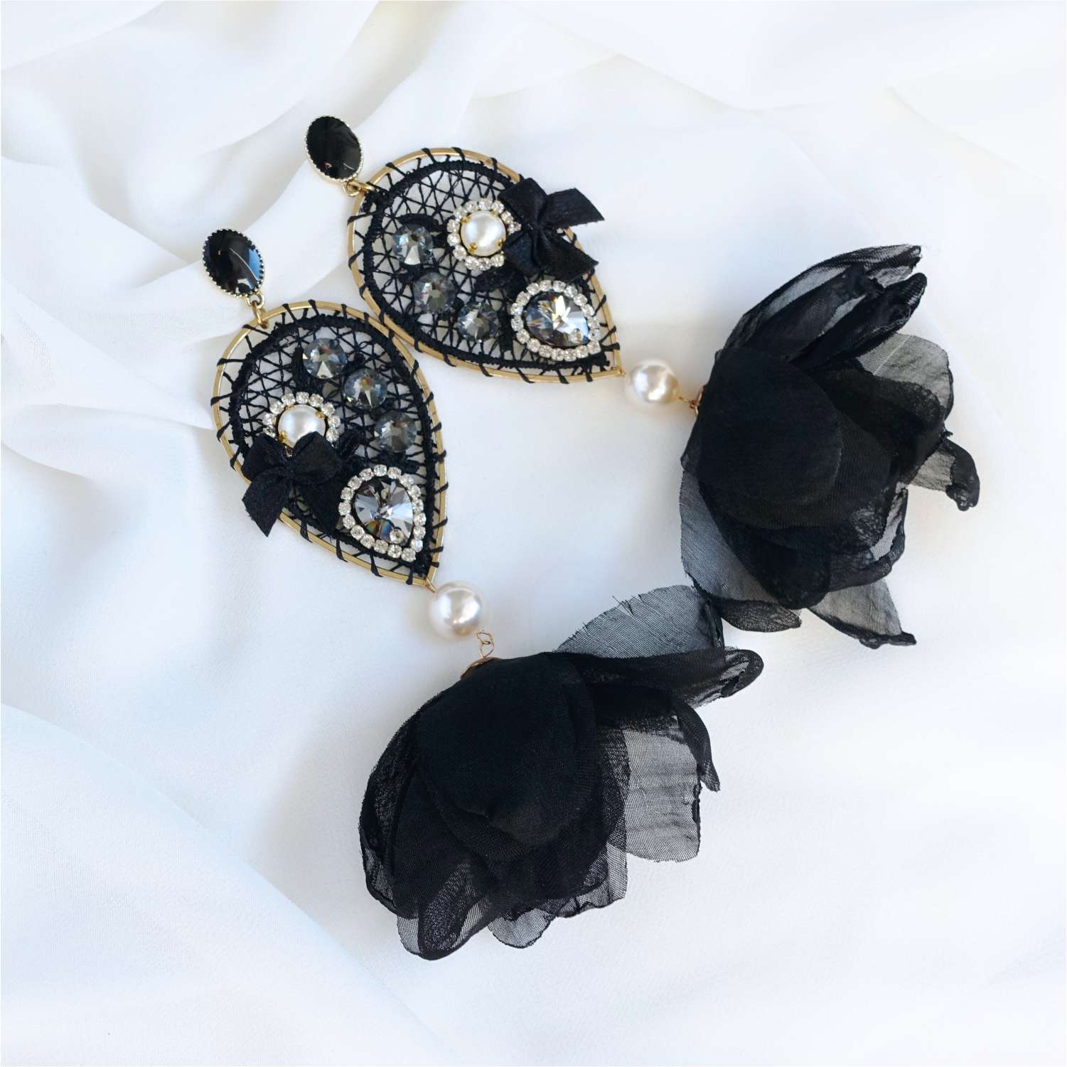 Black earrings on lace with flowers 501 Blacki II dream catchers