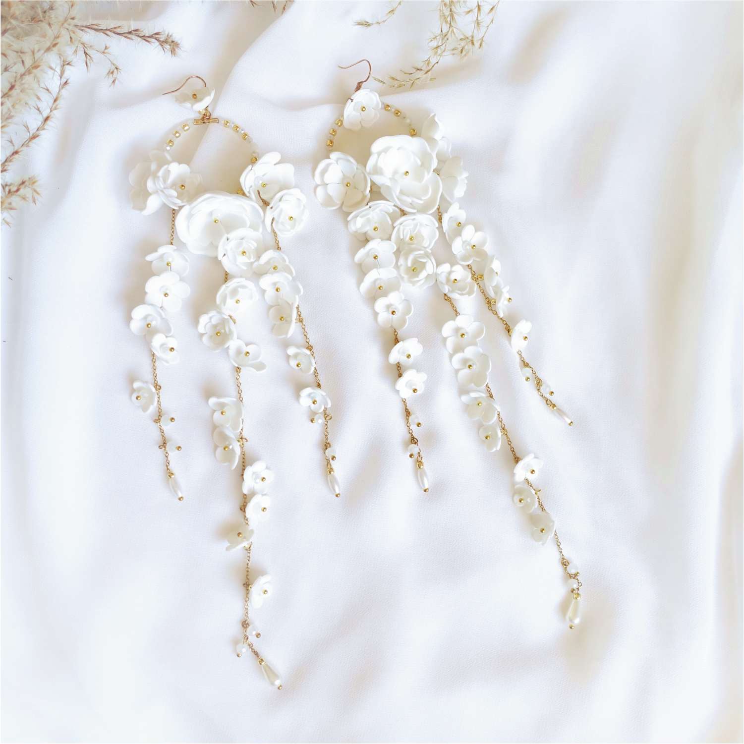 White long flower earrings on a gold chain 860 White New Gardenia