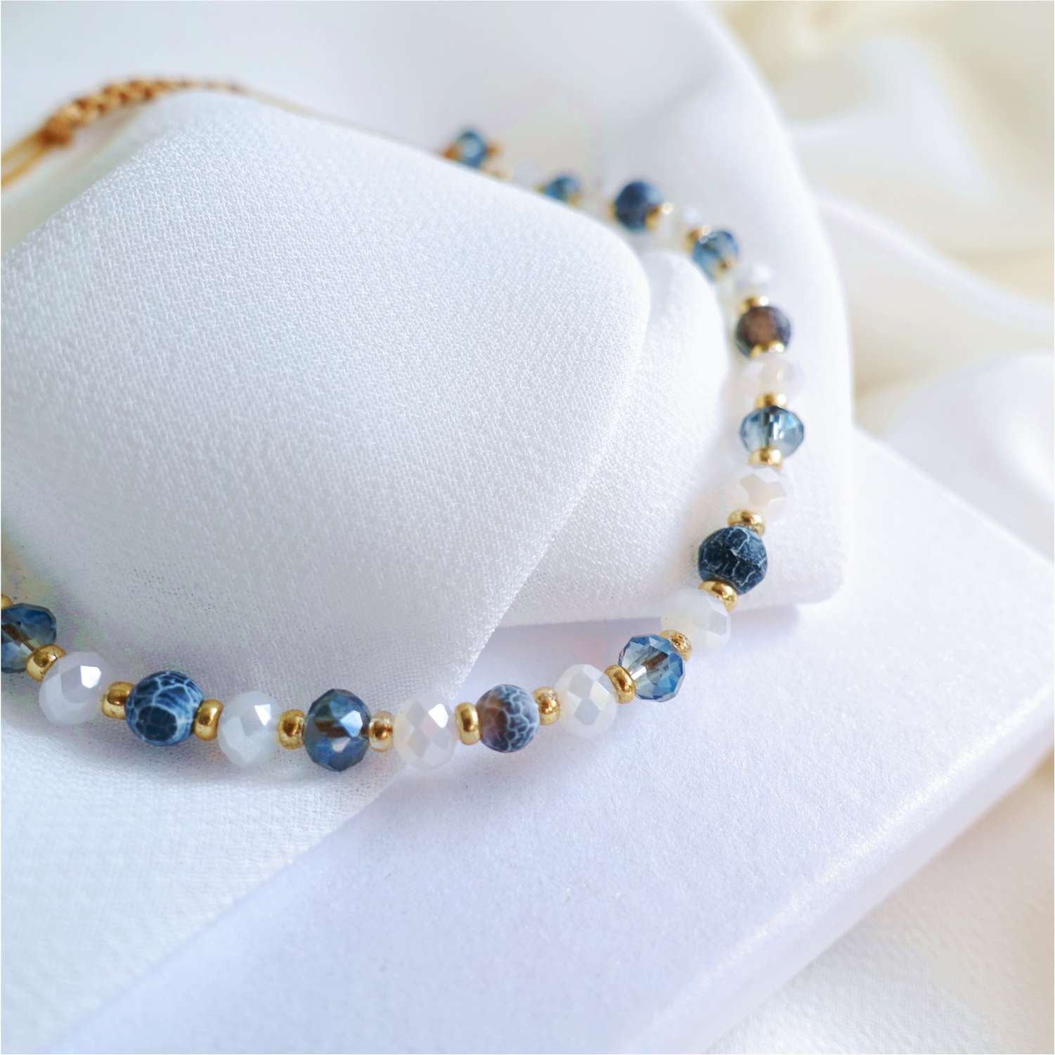 Pulsera azul con piedras naturales ágata sodalita TD9262