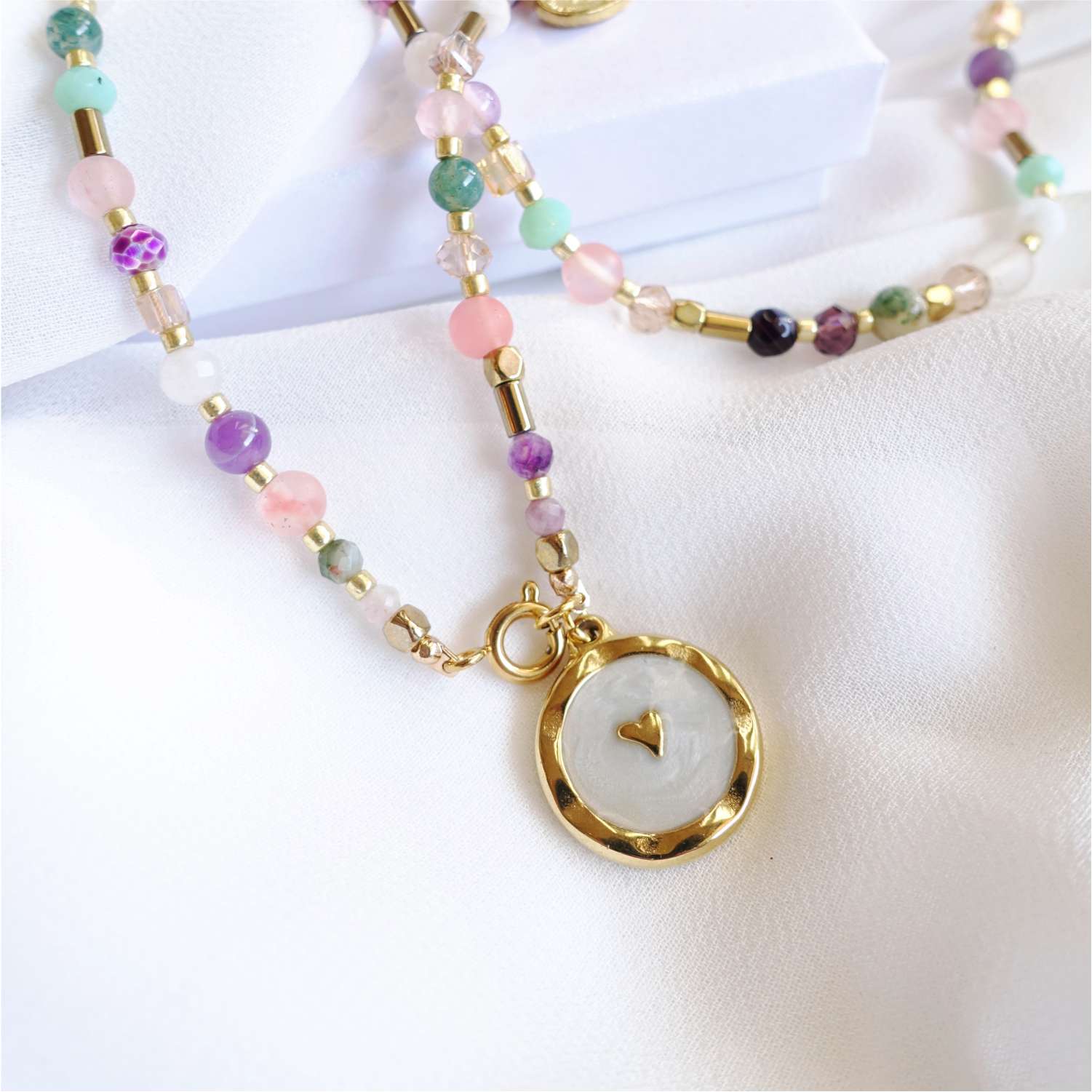 Love and luck necklace with natural stones TD20100