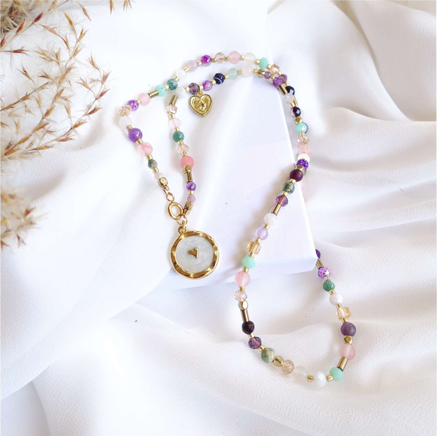 Love and luck necklace with natural stones TD20100